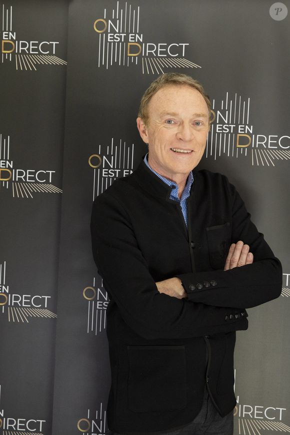 Exclusif - Christophe Hondelatte Pour son emission sur Europe 1 « Hondelatte raconte » - Backstage de l'émission OEED (On Est En Direct)  , présentée par L.Ruquier et diffusée en direct le 20 mars 2021 sur France 2.   Paris, le 20 mars 2021.  © Jack Tribeca / Bestimage