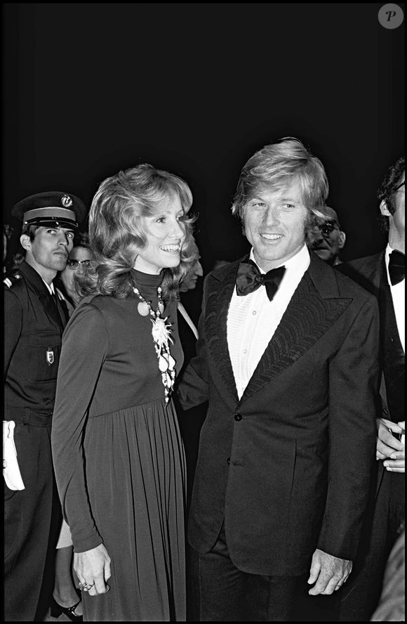 Archives - Robert Redford au Festival de Cannes pour le film "Jeremiah Johnson" en 1972 accompagné de son ex-femme Lola Wagenen © ANGELI-RINDOFF / BESTIMAGE