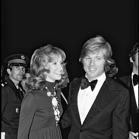 Archives - Robert Redford au Festival de Cannes pour le film "Jeremiah Johnson" en 1972 accompagné de son ex-femme Lola Wagenen © ANGELI-RINDOFF / BESTIMAGE