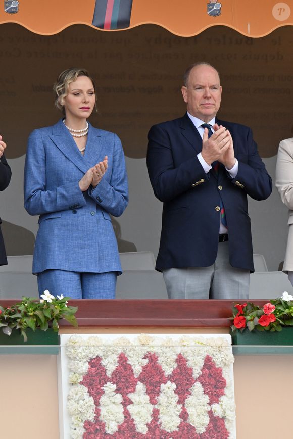 Le prince Albert II de Monaco et la princesse Charlene durant la finale de la 118e édition du Rolex Monte-Carlo Masters, au Monte-Carlo Country Club à Roquebrune Cap Martin, le 13 avril 2025. © Bruno Bebert / Bestimage
