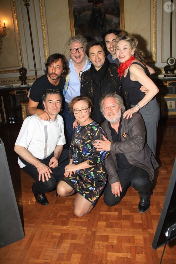 Exclusif - Le chef Jean-Pierre Jacquin, Catherine Frot, Gilles, Pierre-Jean Chalençon, Frédéric Longbois, Jordan de Luxe et Grace de Capitani - Dîner privé chez P.J.Chalençon au palais Vivienne à Paris, France, le 7 juin 2019. © Philippe Baldini/Bestimage