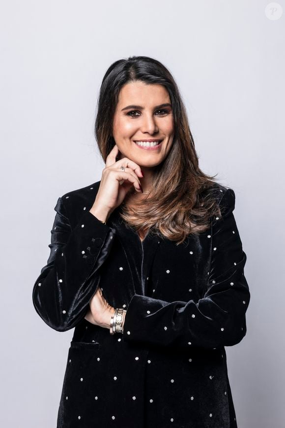 Exclusif - Karine Ferri - Studio - Enregistrement de l'émission "La chanson secrète", présentée par N.Aliagas et diffusée le 29 décembre sur TF1
© Guillaume Gaffiot-Cyril Moreau / Bestimage