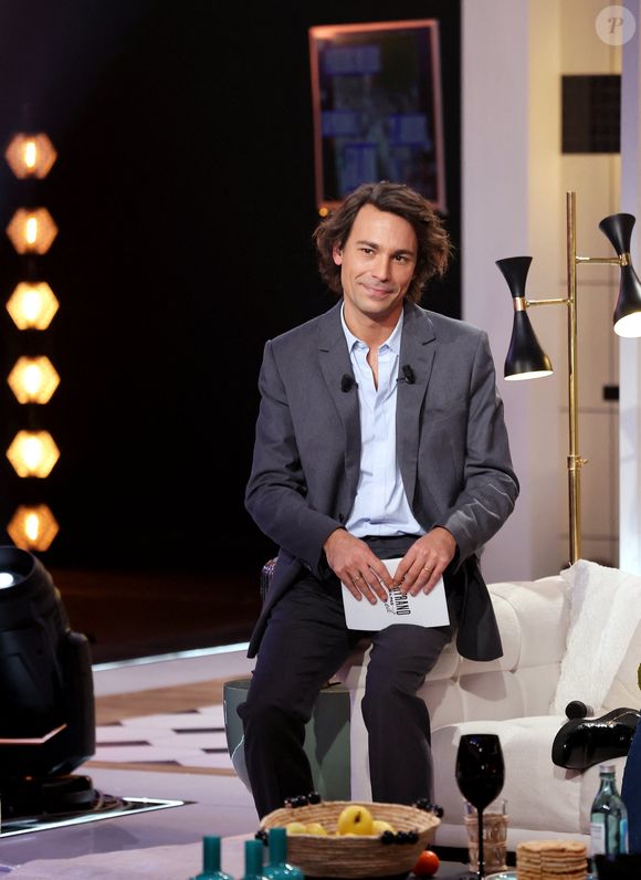 Exclusif - Bertrand Chameroy sur le plateau de sa nouvelle émission "Bertrand n'a pas sommeil", diffusée à partir du 5 janvier sur France 2
© Dominique Jacovides / Bestimage