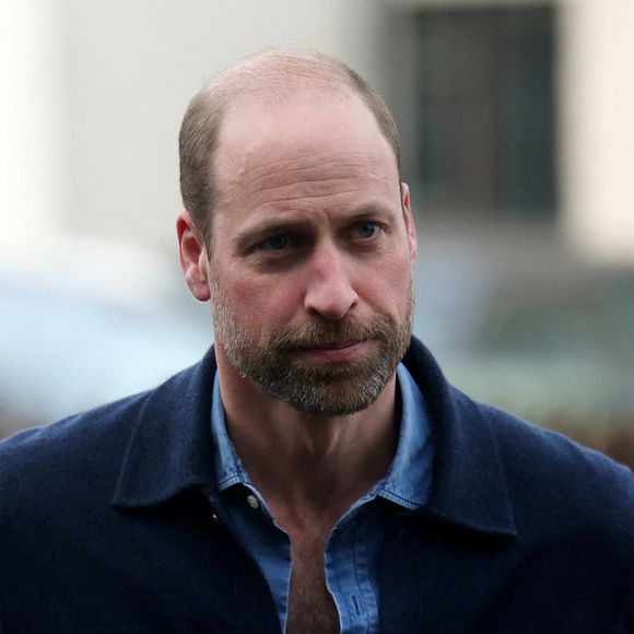 De passage à Birmingham il y a quelques jours, le prince William s'est cette fois-ci rendu à Ealing (dans l'Ouest de Londres), ce mardi.

Le Prince de Galles a visité Centrepoint à Ealing, dans l'ouest de Londres, pour rencontrer des jeunes soutenus par l'organisation caritative. Photo by Hannah McKay/PA Wire/ABACAPRESS.COM