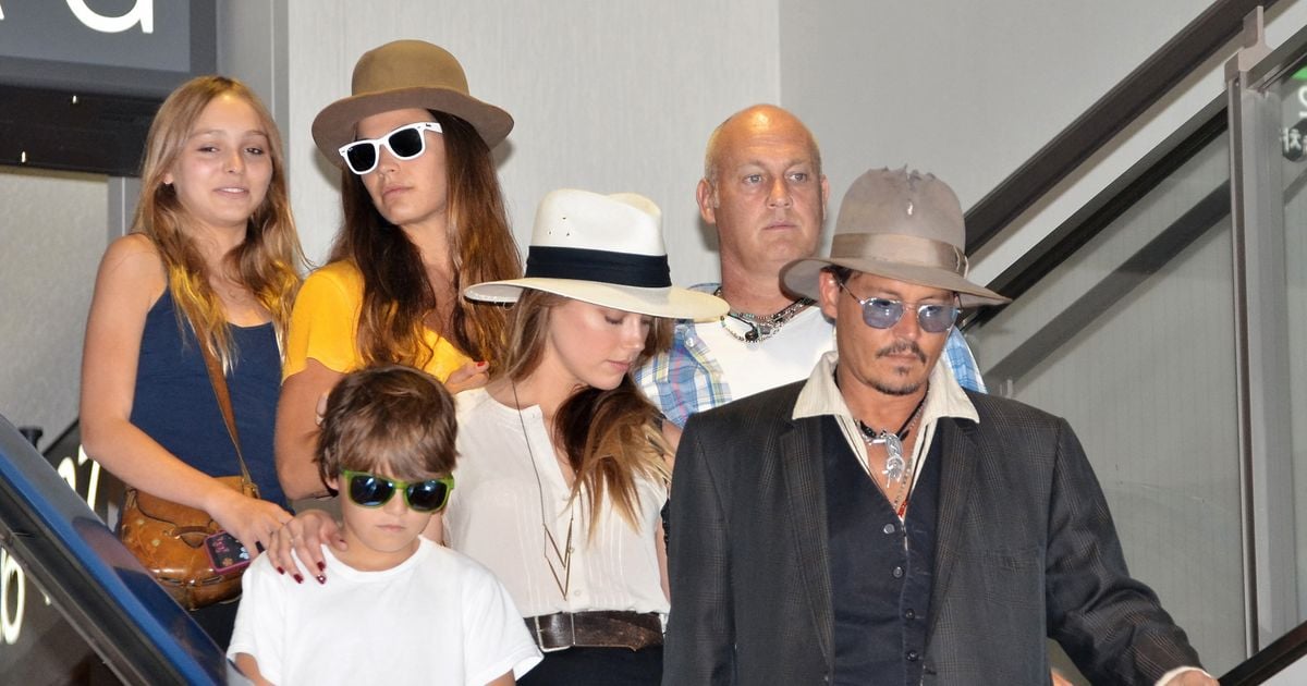 Après 23 ans de discrétion, Jack Depp, le fils de Vanessa Paradis et Johnny  Depp va sortir de l'ombre - Purepeople