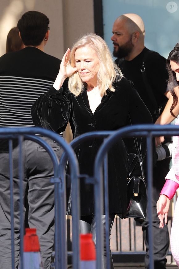 Elle s'est aussi fait connaître dans Beetlejuice

Hollywood, CA - Des célébrités assistent à la cérémonie de remise d'une étoile à Macaulay Culkin sur le Hollywood Walk of Fame à Hollywood, Californie, en 2023. Backgrid USA / Bestimage