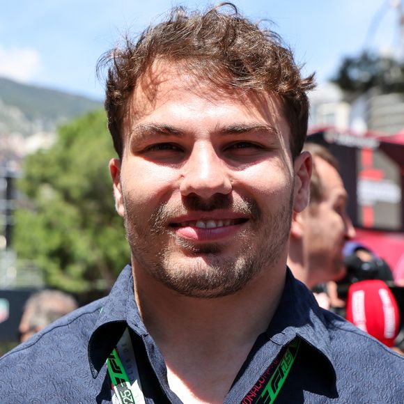 Antoine Dupont lors du Grand Prix de Formule 1 (F1) de Monaco, le 25 mai 2025. 

Photo : Claudia Albuquerque / Bestimage