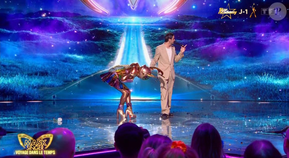 Le Scarabée éliminé en demi-finale de Mask Singer 8, capture d'écran TF1
