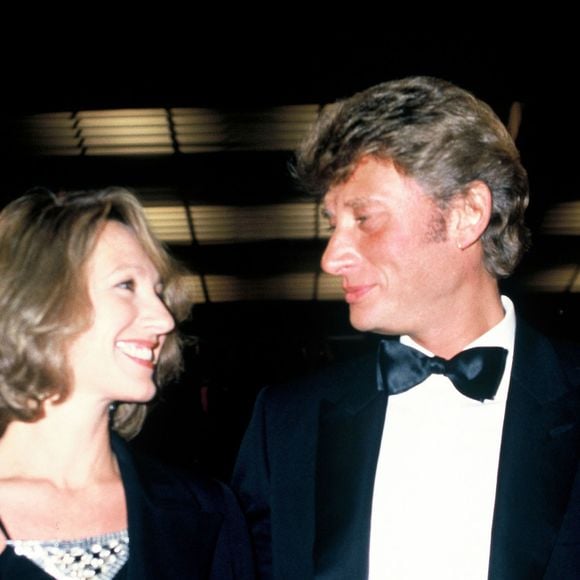 Archives - Nathalie Baye et Johnny Hallyday au Festival de Cannes de 1984. 

© ANGELI-RINDOFF / BESTIMAGE