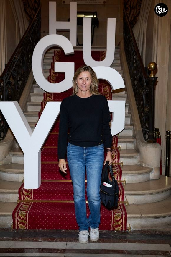 On y découvre notamment l'une des villas dans lesquelles la famille a séjourné, à la "magnifique architecture".

Sarah Poniatowski - Soirée de lancement du premier guide "Huggy Paris Numéro 1", un guide avec sa sélection des plus belles adresses de la capitale (hôtels, eat&drink, et home), Paris le 9 octobre 2024. © Cyril Moreau/Bestimage