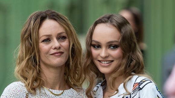 "Il y en a trois..." : Lily-Rose Depp a hérité des précieux conseils beauté de sa mère Vanessa Paradis