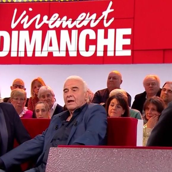 Michel Fugain et sa femme Sanda étaient invités sur le plateau de "Vivement Dimanche", ce 9 février 2025, l'occasion de revenir sur leur rencontre, après 22 ans d'amour.