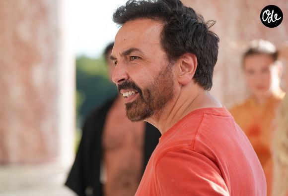 Exclusif - Kamel Ouali lors de l'enregistrement de l'émission "Versailles en fêtes" diffusée le 5 septembre 2026 sur France 2, à Versailles, France, le 6 juillet 2026. © Guebey-Tribeca/Bestimage