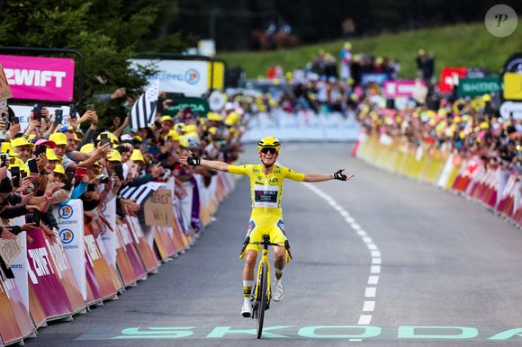 Après avoir remporté la dernière étape de La Grande Boucle le dimanche 3 août 2025, Pauline Ferrand Prévot s'est imposé au classement général

Pauline Ferrand Prevot / Visma lors de la 9ème étape du Tour de France féminin 2025 le 3 août 2025 à Châtel, France. Photo by Stephane Pillaud/Icon Sport/ABACAPRESS.COM