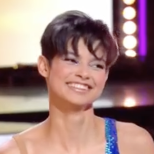La malédiction des Miss France semble ne pas toucher toutes les reines de beauté ayant la chance de remporter la précieuse couronne

Eve Gilles et Simon dans l'émission "Danse avec les stars" TF1.