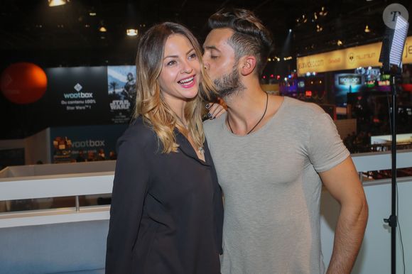 Eddy Papeoo et sa compagne Julia Flabat - Ouverture en avant-première du "Paris Games Week" qui aura le lieu du 27 au 31 octobre 2016 au Parc des Exposition de Versailles à Paris le 26 octobre 2016. © CVS/Bestimage