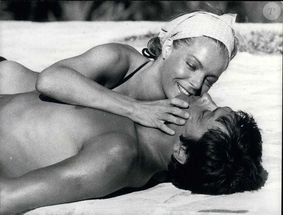 27 septembre 1968 - Romy Schneider et Alain Delon dans ''La Piscine''. © Keystone USA Collection / Bestimage