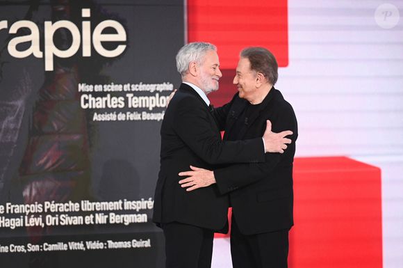 Et pour l'occasion, Michel Drucker accueille sur son célèbre canapé rouge plusieurs célébrités

Exclusif - Francis Huster et Michel Drucker lors de l'enregistrement de l'émission "Vivement dimanche" au studio Rive Gauche, présentée par M. Drucker avec une diffusion sur France 3 le 25 janvier 2026. © Guillaume Gaffiot/Bestimage