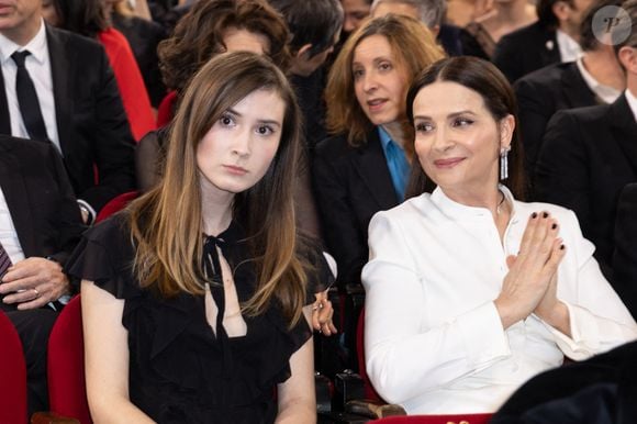 Juliette Binoche et sa fille Hannah Magimel - Arrivées à la 48ème cérémonie des César à l'Olympia à Paris le 24 février 2023. © Olivier Borde / Dominique Jacovides / Bestimage