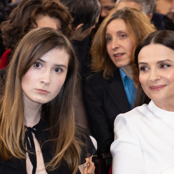 Juliette Binoche et sa fille Hannah Magimel - Arrivées à la 48ème cérémonie des César à l'Olympia à Paris le 24 février 2023. © Olivier Borde / Dominique Jacovides / Bestimage