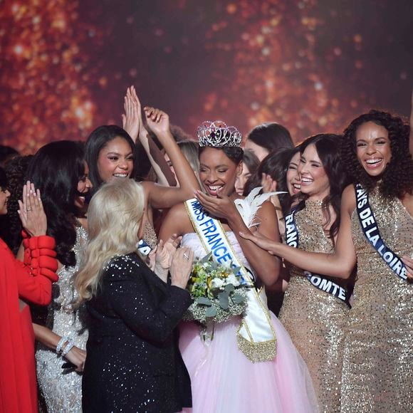 La grande gagnante de Miss France 2025 a été désignée ce samedi 14 décembre !

Miss France 2025, sur TF1           Crédits : Pierre Billard/sipa press via Bestimage