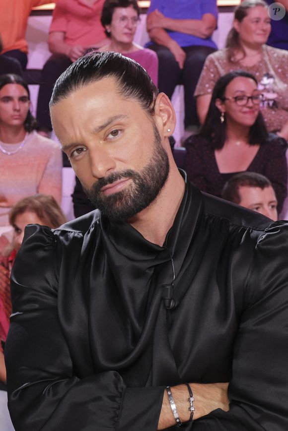 Hugo Manos - Enregistrement de l'émission "TPMP People (Touche Pas à Mon Poste)", présentée par M.Delormeau, et diffusée sur C8 le 10 septembre
© Jack Tribeca / Bestimage