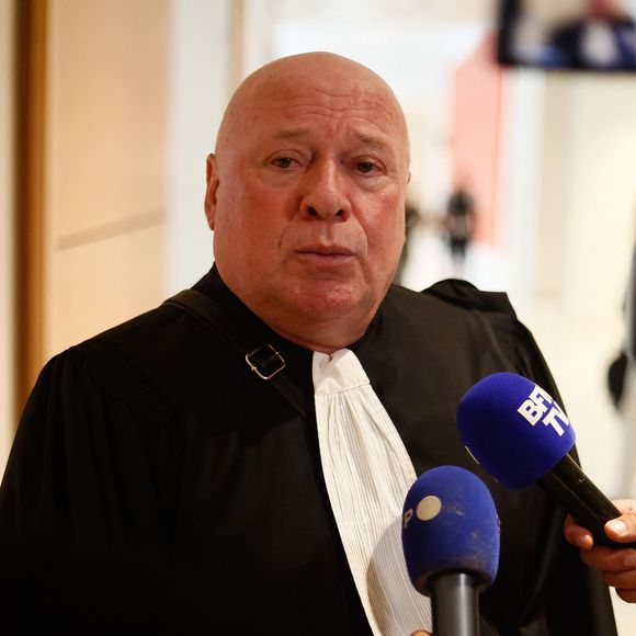 Des faits qu'il conteste depuis le début de cette affaire, via ses avocats.

Maître Carlo Alberto Brusa (avocat de Stéphane Plaza) - Procès de Stéphane Plaza pour violences conjugales au tribunal de Paris Batignolles à Paris, France, le 28 août 2024. © Christophe Clovis / Bestimage