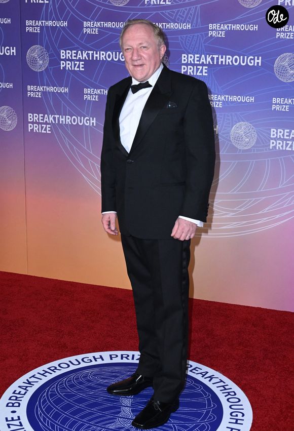 François-Henri Pinault - Photocall de la 12éme cérémonie de remise des prix Breakthrough à Los Angeles le 18 février 2026. © Broadimage / Bestimage