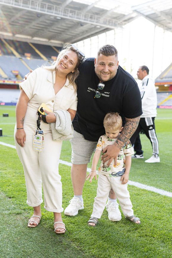 Un petit bonheur qui arrive plus de quatre ans après la naissance de leur premier fils Mattia.

Exclusif - Daniela et Nico Capone et leur fils - 3ème édition de la rencontre de football caritative "Match des héros" entre le "RC Lens Légendes" et "L'équipe Unicef" au stade Bollaert-Delelis à Lens le 6 juin 2023.
© Pierre Perusseau / Bestimage