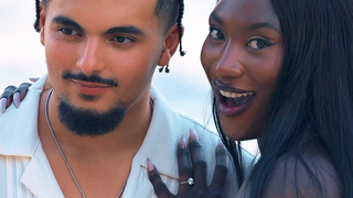 Aya Nakamura demandée en mariage par RK : le rappeur partage la vidéo, il a sorti le grand jeu