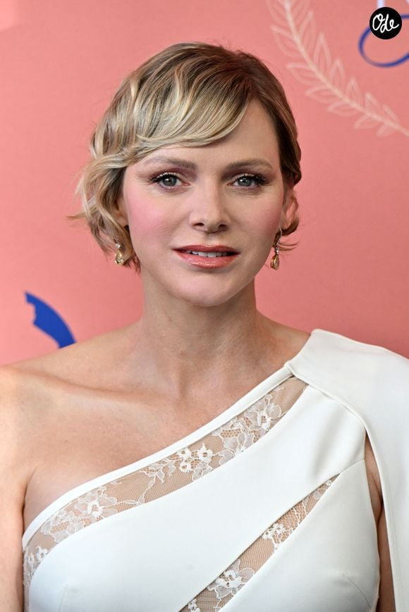 La princesse Charlene de Monaco - La famille princière au photocall et cérémonie de clôture de la 63ème édition du Festival de Télévision de Monte-Carlo (63rd Golden Nymph) au Grimaldi Forum à Monaco le 18 juin 2024.

© Claudia Albuquerque / Bestimage