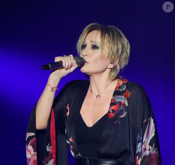 Mais contre toute attente, elle n'avait terminé qu'à la huitième place. Comme Louane, elle n'avait réagi qu'au lendemain de son passage.

Patricia Kaas en concert au Crocus City Hall à Moscou le 13 décembre 2017. (ITAR TASS / BESTIMAGE).