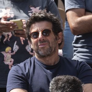 Patrick Bruel dans les tribunes lors des Internationaux de France de Tennis de Roland Garros 2025. Paris, © Jacovides / Moreau / Bestimage