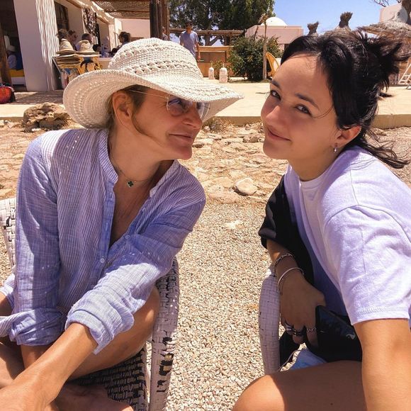 Anne Mondy et sa fille Louna, sur Instagram.