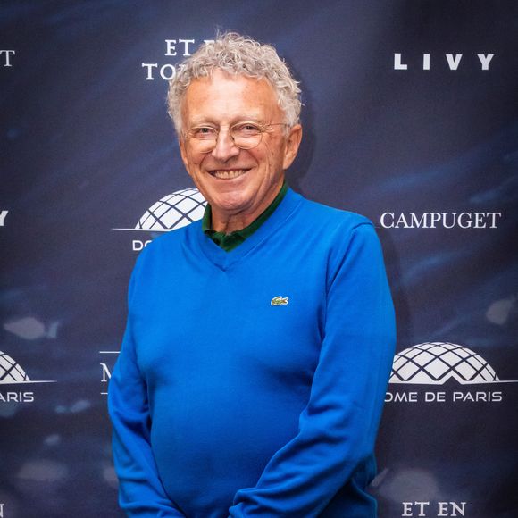 Exclusif - Nelson Monfort au photocall du showcase de présentation de la comédie musicale La Légende du Comte de Monte Cristo à Salle Gaveau à Paris, France, le 25 septembre 2025. © Julien Sarkissian/Bestimage