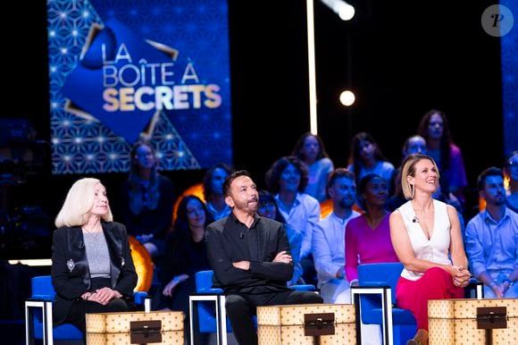 Exclusif - Lorie (Laure Pester), Kamel Ouali et Michèle Torr lors de l'enregistrement de l'émission "La Boîte à secrets", présentée par F.Bollaert et diffusée le 3 octobre 2025 sur France 3, dans les studios du Lendit à Saint-Denis, Seine Saint-Denis, France, le 9 septembre 2025. © Pierre Perusseau/Bestimage