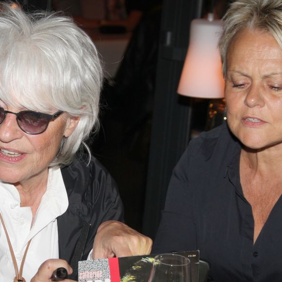Exclusif - Catherine Lara, Muriel Robin - Catherine Lara fête son 70ème anniversaire au Fouquet's à Paris le 30 mai 2015.  BALDINI / BESTIMAGE
