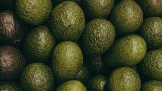 Vous ne rangez sans doute pas vos avocats au bon endroit : voici où les placer pour une chair parfaite