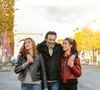 Comme chaque année, Anthony Delon passe Noël avec ses filles Loup et Liv

Exclusif - Rendez-vous avec Anthony Delon et ses filles Loup et Liv sur les Champs-Elysées à Paris, France. © Philippe Doignon/Bestimage 