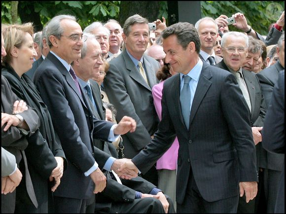 Bernard Debré, Jean Tiberi, Nicolas Sarkozy au Jardin du Luxembourg. BERTRAND RINDOFF PETROFF / BESTIMAGE