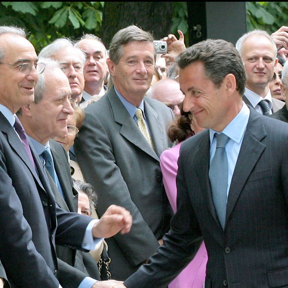 Bernard Debré, Jean Tiberi, Nicolas Sarkozy au Jardin du Luxembourg. BERTRAND RINDOFF PETROFF / BESTIMAGE