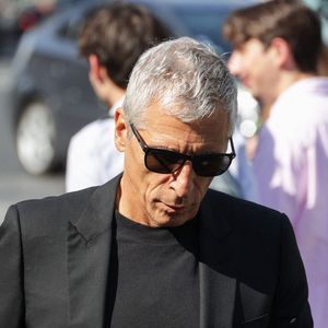 Nagui assistant aux obsèques de Philippe Labro à l'église Saint Germain des Prés à Paris, France, le 13 juin 2025. Philippe Labro, journaliste, auteur, réalisateur et compositeur prolifique, est décédé à l'âge de 88 ans des suites d'un cancer le 4 juin. Photo by Nasser Berzane/ABACAPRESS.COM