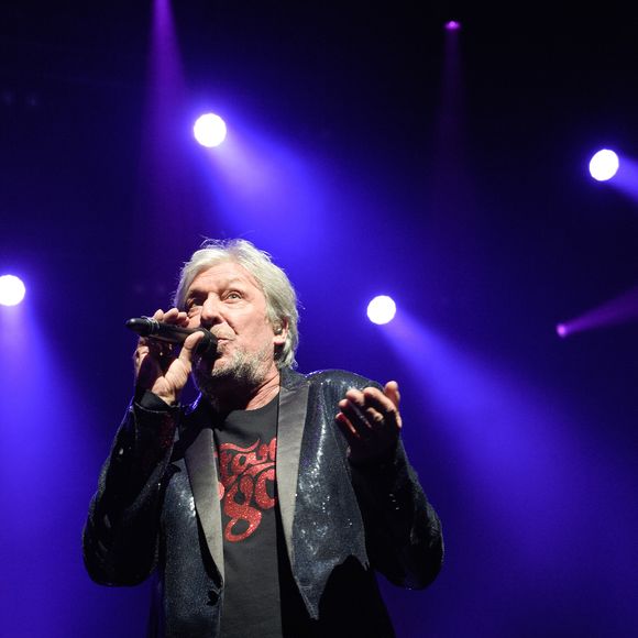 Cookie Dingler - Showcase pour l'avant-première du film "Stars 80, la suite" à l'Olympia de Paris le 5 décembre 2017. © Coadic Guirec/Bestimage
