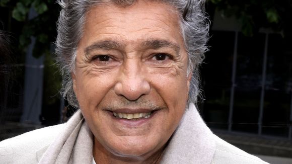 “Après 6 ans d’absence” : Frédéric François revient dans un lieu important pour lui avec femme, enfants et petits-enfants... ils étaient 12 !