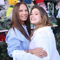 "Elle a dû faire du..." : Lou Pernaut évoque les retouches esthétiques réalisées par sa mère Nathalie Marquay