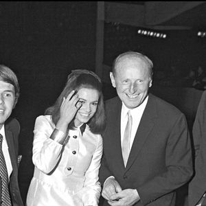 Archives - Salvatore Adamo, Bourvil et Jacques Brel lors de la première du film "Les Arnaud" à Paris en 1967.
DANIEL ANGELI / BESTIMAGE