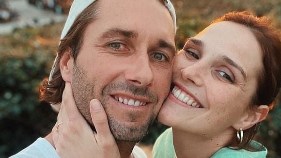 Camille Lou s'est mariée avec son beau compagnon Romain Laulhé, elle partage une sublime photo de cette union