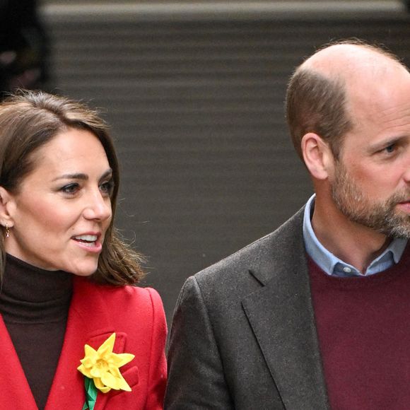 Le Prince et la Princesse de Galles partent en visite au marché de Pontypridd, au Pays de Galles, où ils s'entretiennent avec des commerçants locaux de l'impact des inondations causées par les tempêtes Bert et Darragh, et participent à la préparation et à la cuisson de gâteaux gallois à la boutique The Welsh Cake Shop. 26 février 2025. Photo by Cover Images/ABACAPRESS.COM