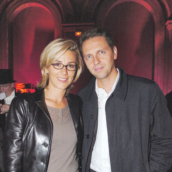 Les journalistes français Isabelle Ferrari et Thomas Hugues assistent à la soirée de lancement du sixième tome de la saga Harry Potter écrit par J.K Rowling à l'Ecole des Beaux-Arts de Paris le 30 septembre 2005. Photo par Bruno Klein/ABACAPRESS.COM.