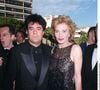 marquée par sa collaboration avec le réalisateur Pedro Almodovar.

Pedro Almodovar et Marisa Paredes au Festival de Cannes en 1999